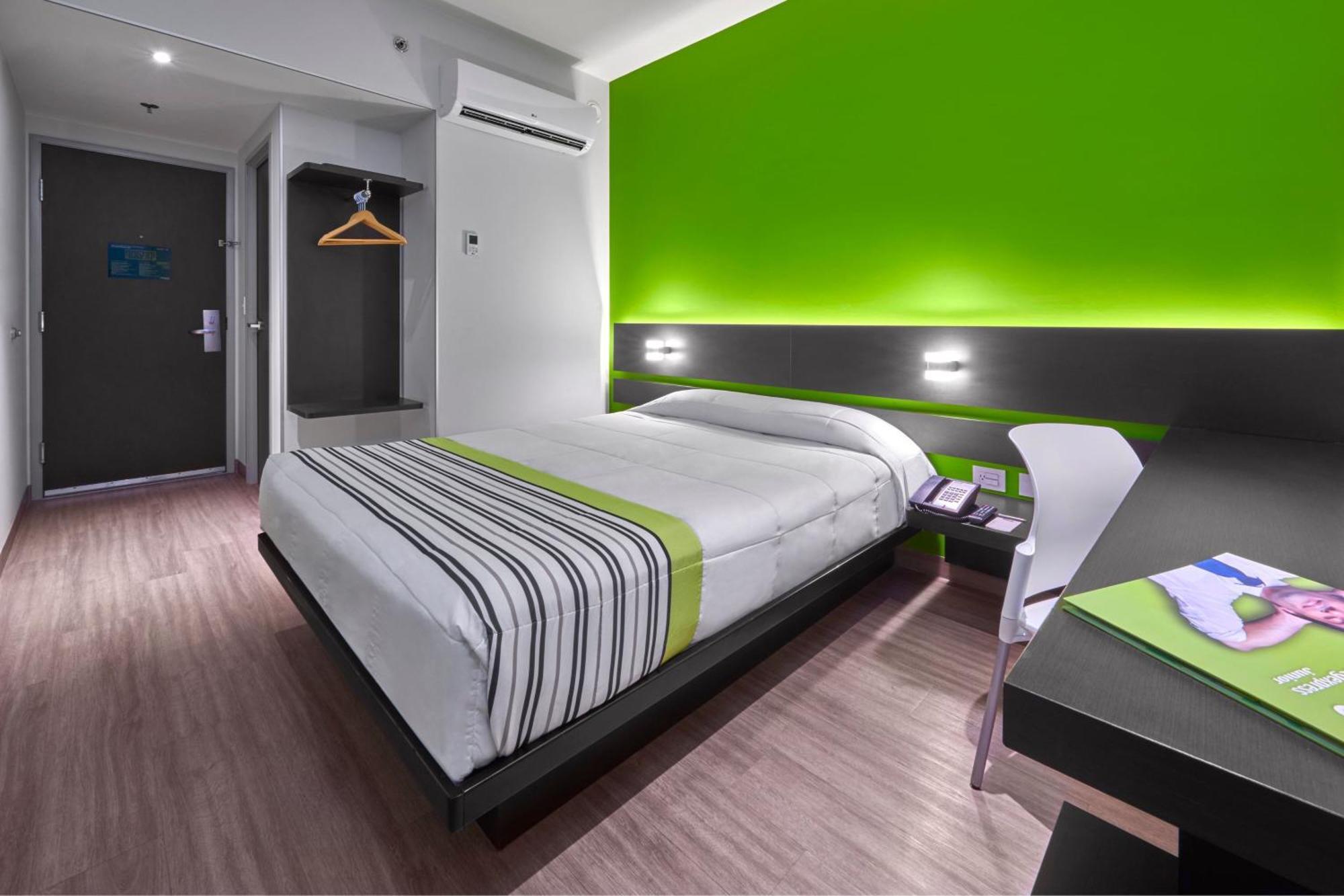 City Express Junior By Marriott Toluca Zona Industrial Exterior foto